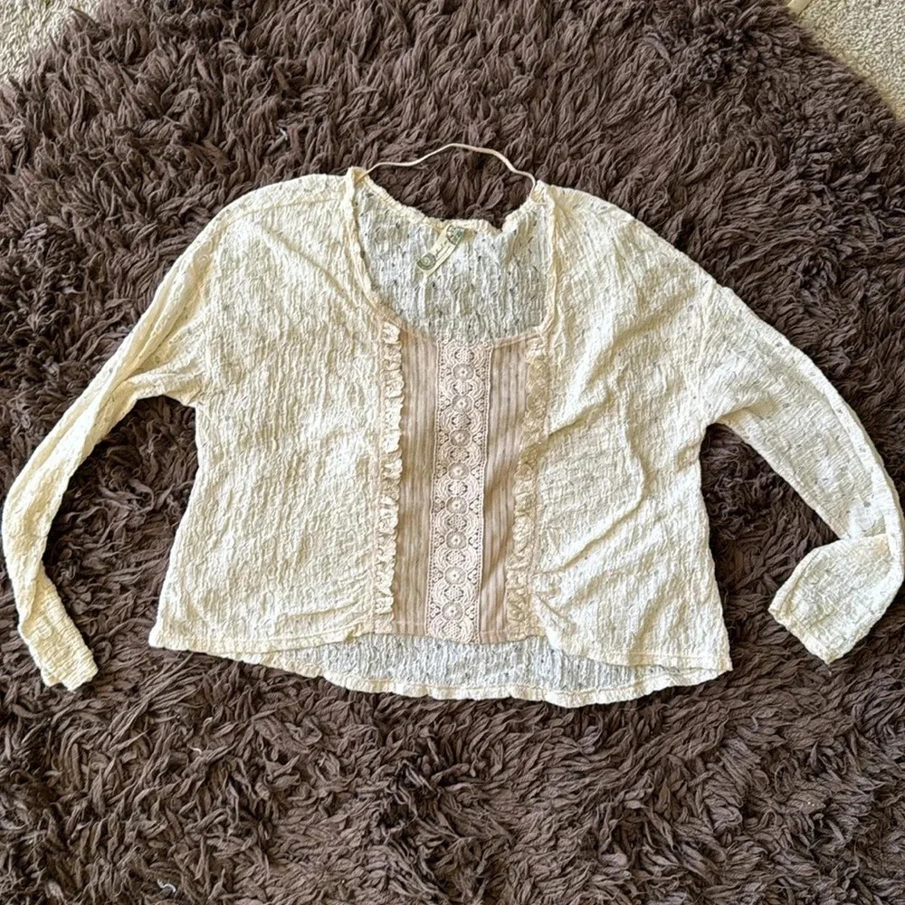 Free People - Vintage French lace slightly cropped oversized small long sleeve